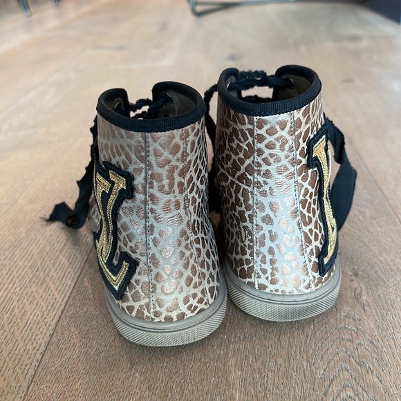 Louis Vuitton sneakers - Picture 5 of 6